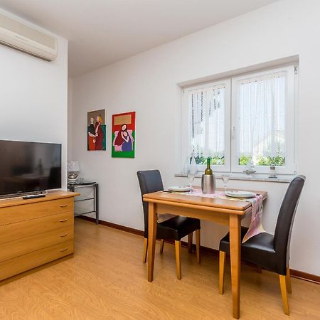 Guest House Antonella Malinska Εξωτερικό φωτογραφία
