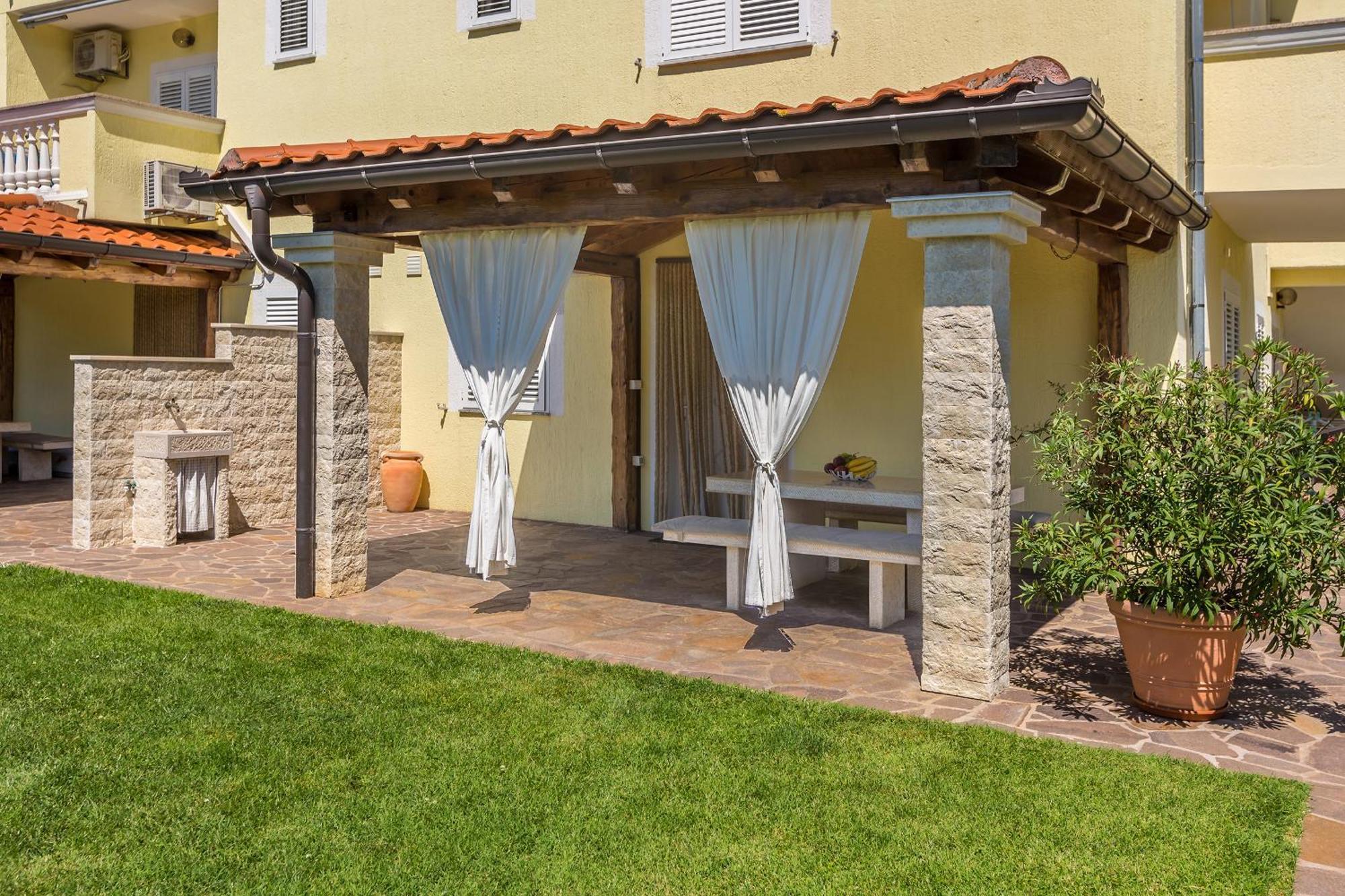 Guest House Antonella Malinska Εξωτερικό φωτογραφία