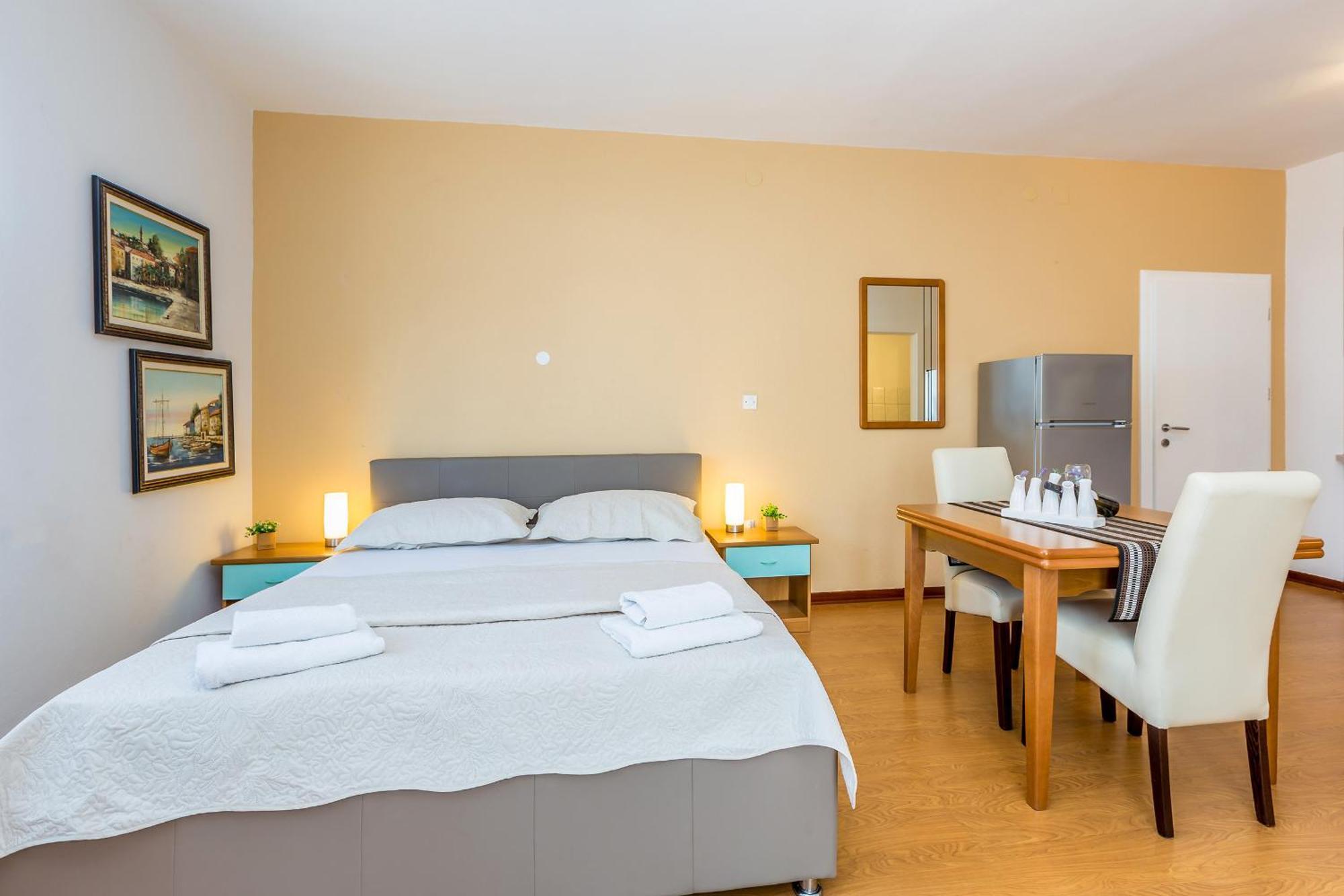 Guest House Antonella Malinska Δωμάτιο φωτογραφία